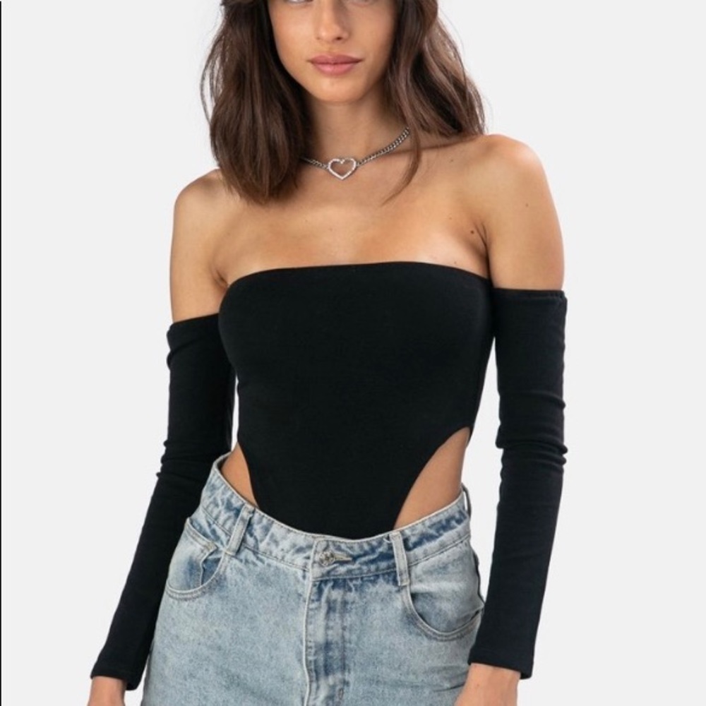 Adika Paola Off Shoulders Bodysuit - Small